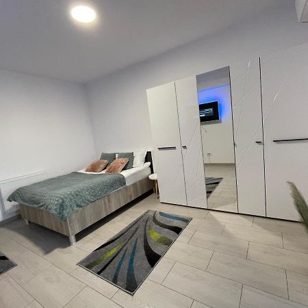 Studio Apartment Palas Mall Iasi Esterno foto