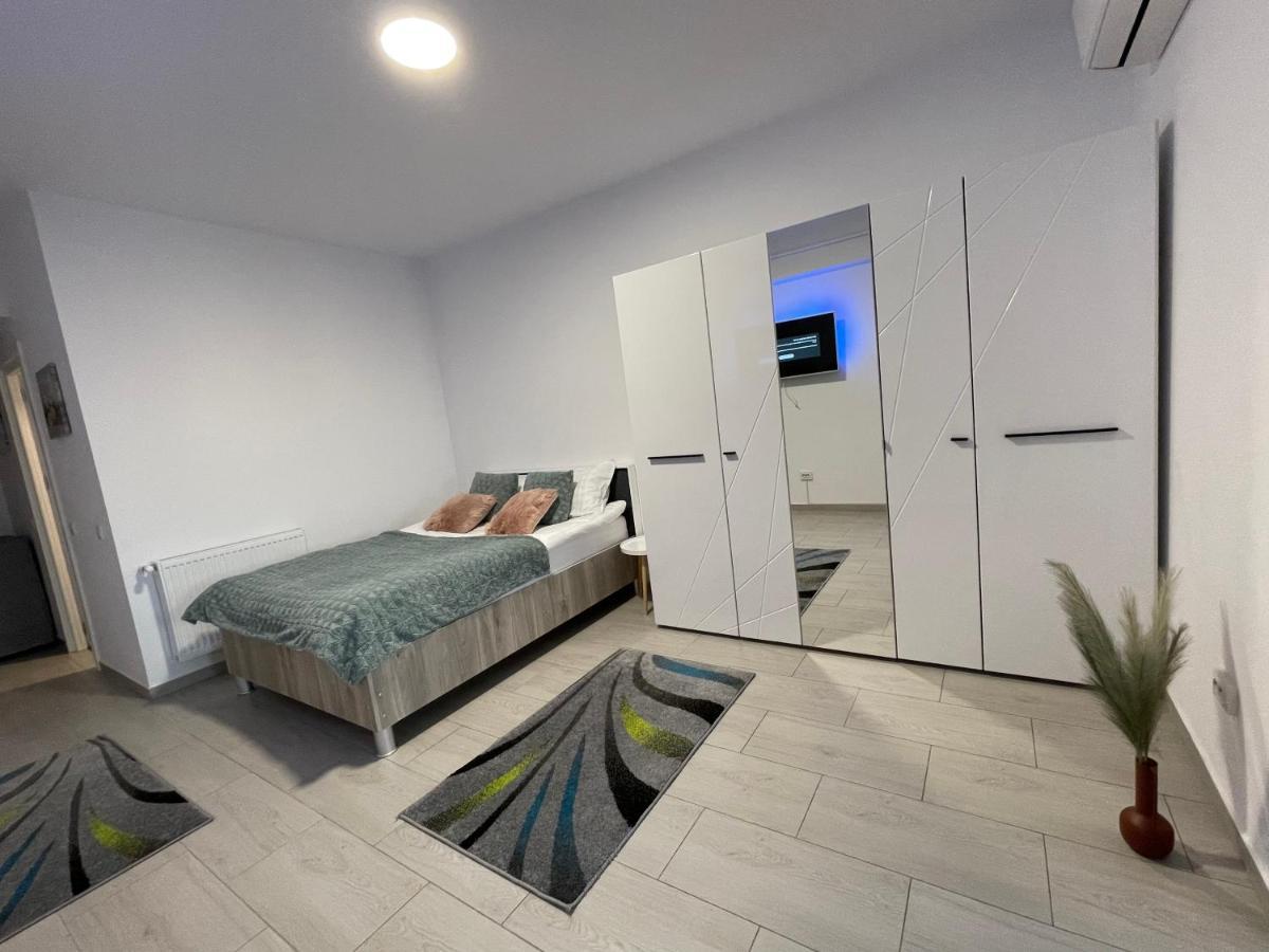 Studio Apartment Palas Mall Iasi Esterno foto